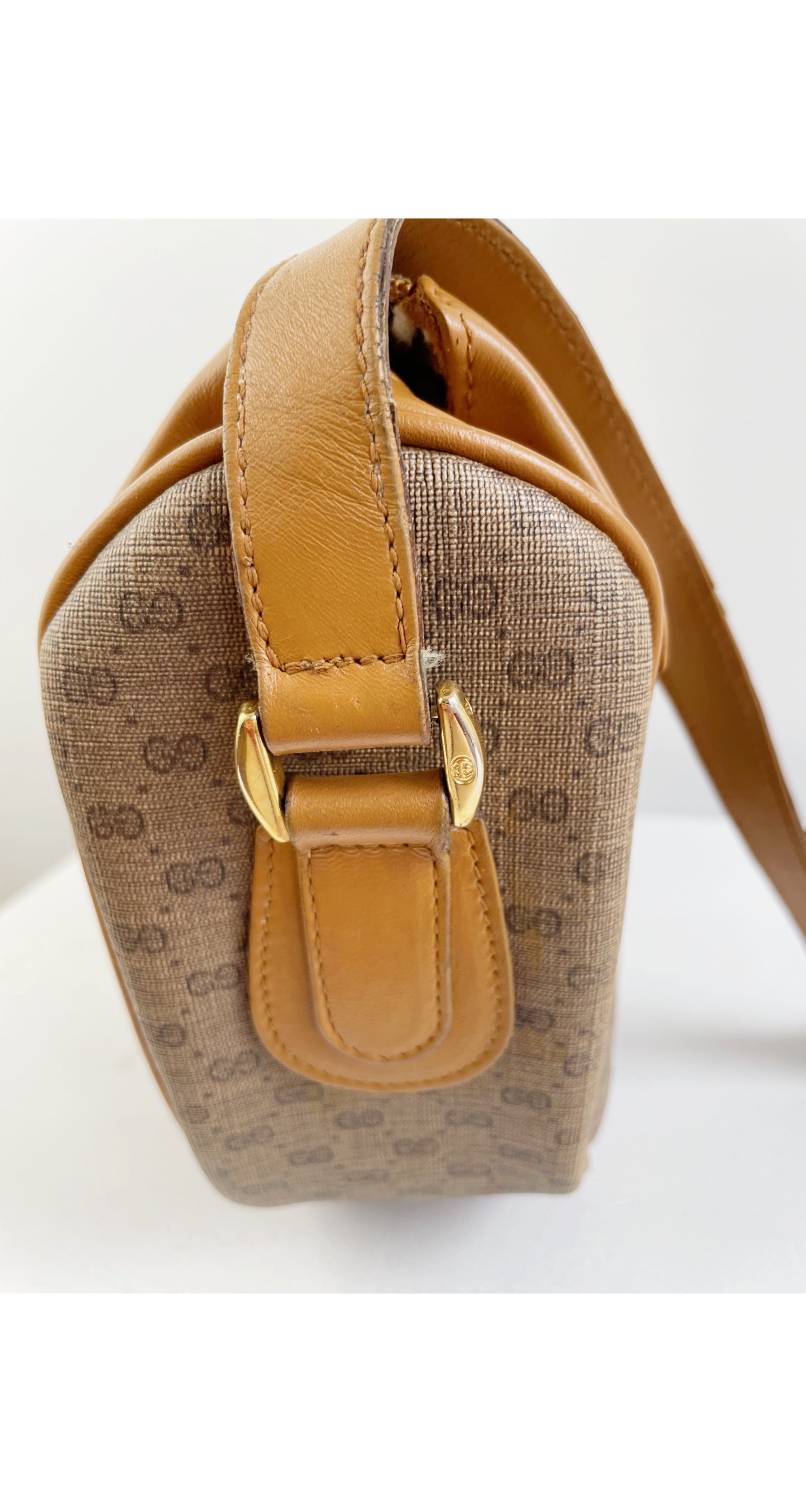 1980s Gucci Coated Canvas and Leather GG Monogram Crossbody at 1stDibs