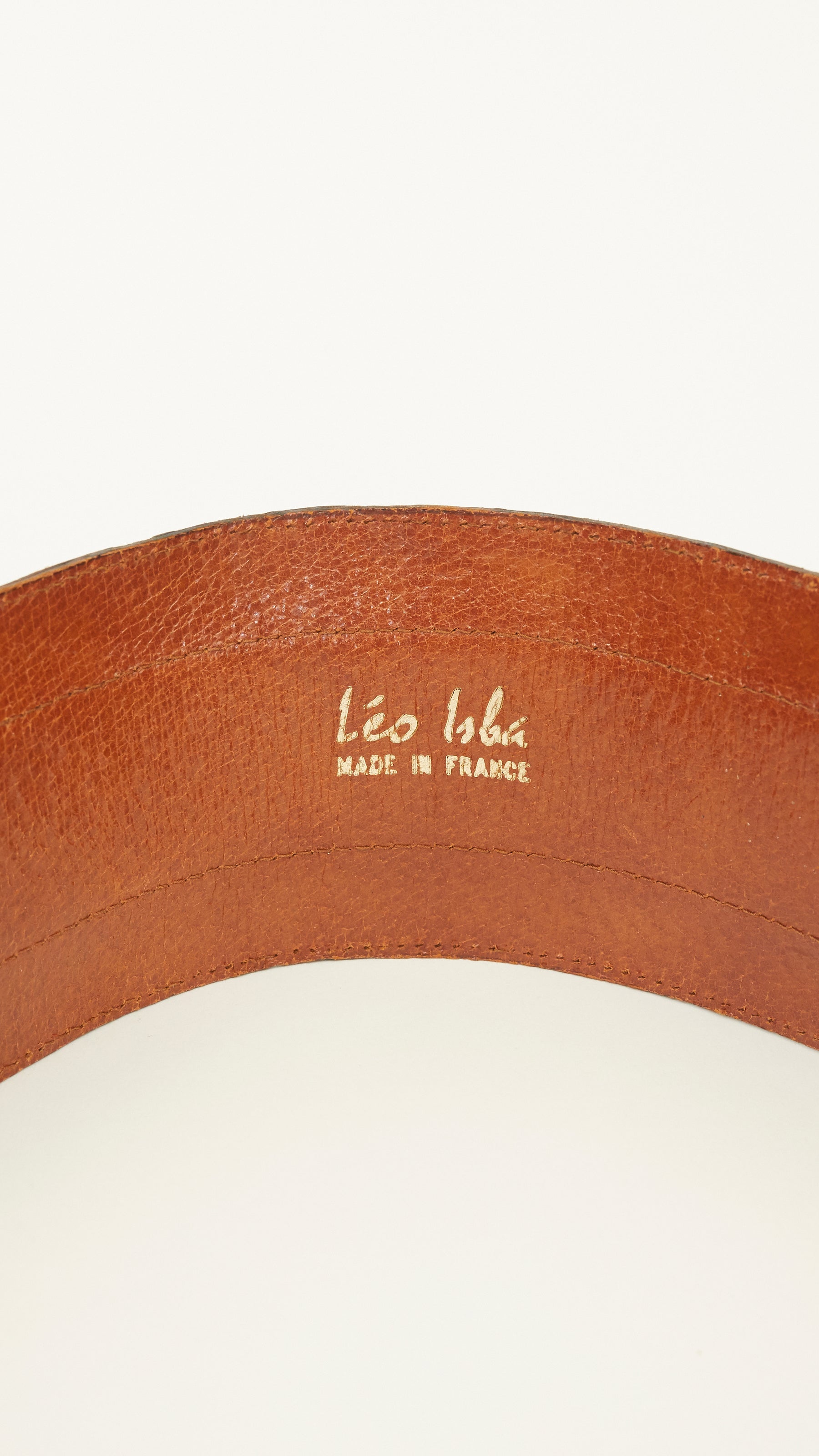 Lot - Leo Isba Made in France textured designer leather belt with